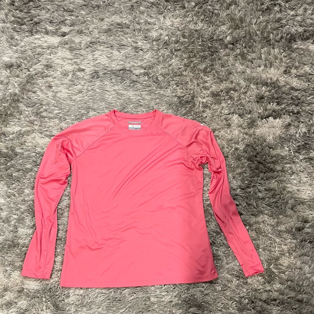 Columbia Bright Pink Omni-Shade Top